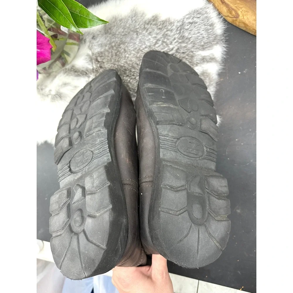 thorogood boots dark